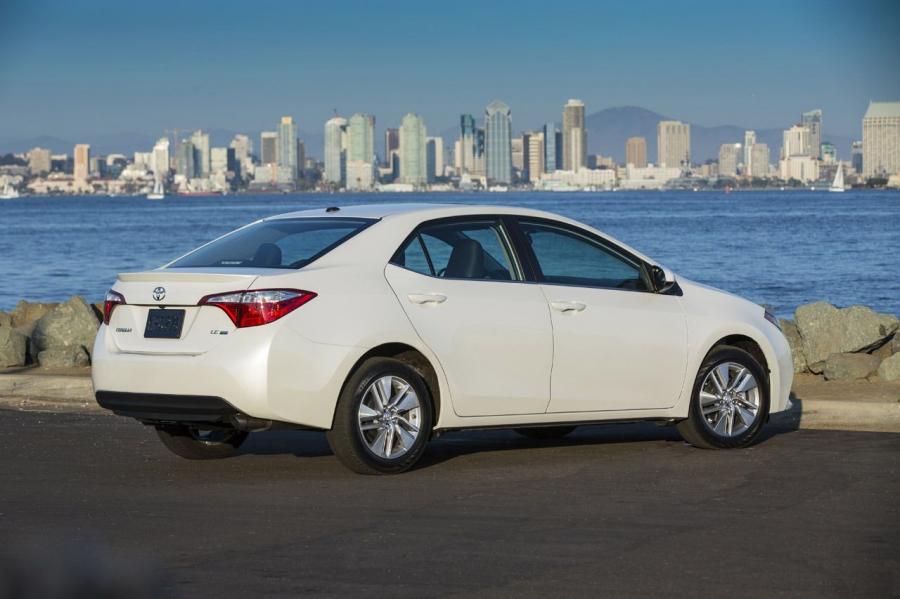  Toyota Corolla 2014 года  (фото 136 из 212)